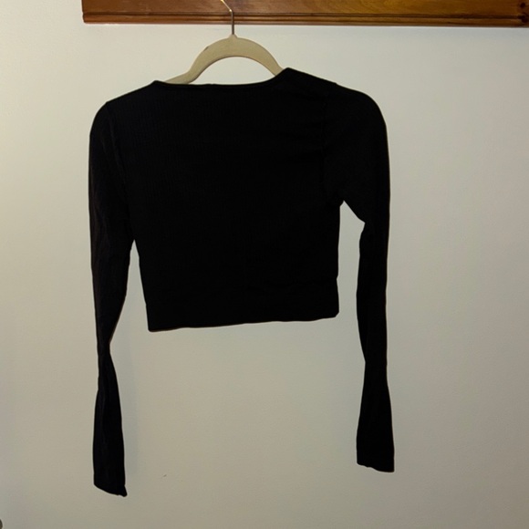 Black LuluLemon ebb to street Long Sleeve Crop Top - Picture 4 of 4